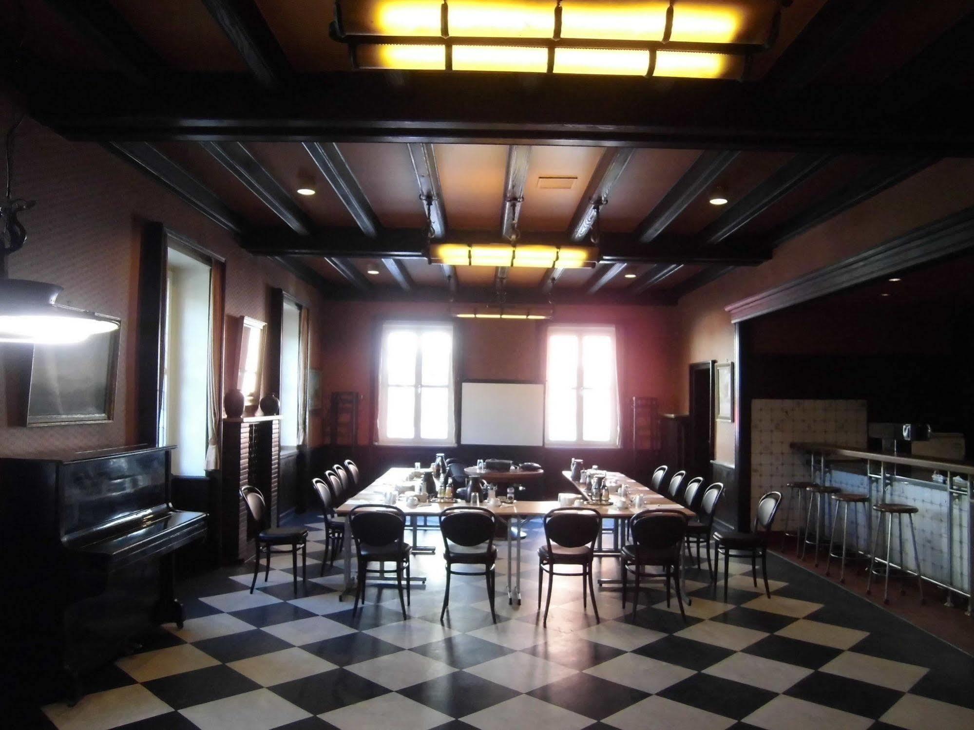 Hotel Boell Есен Екстериор снимка