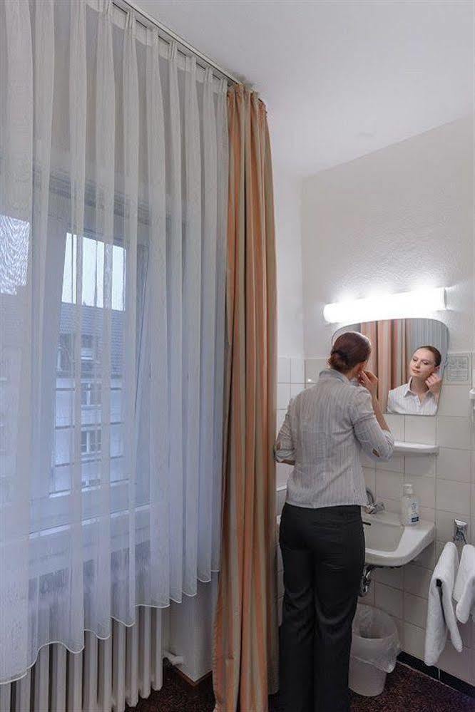 Hotel Boell Есен Екстериор снимка